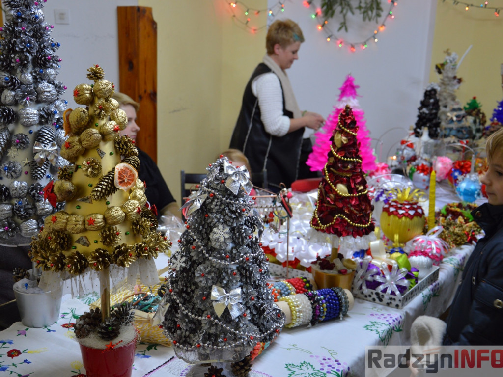Święta w pałacu Potockich, czyli Kiermasz Mikołajkowy - Fotorelacja