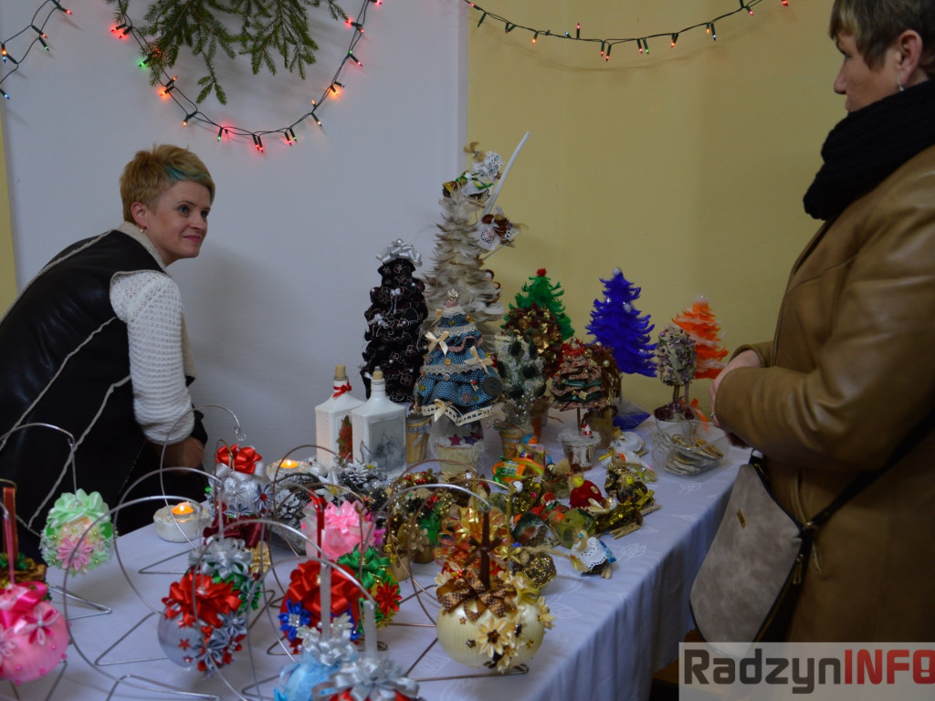 Święta w pałacu Potockich, czyli Kiermasz Mikołajkowy - Fotorelacja