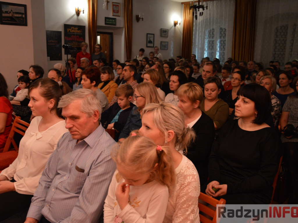 Kolędowanie w Państwowej Szkole Muzycznej w Radzyniu Podlaskim
