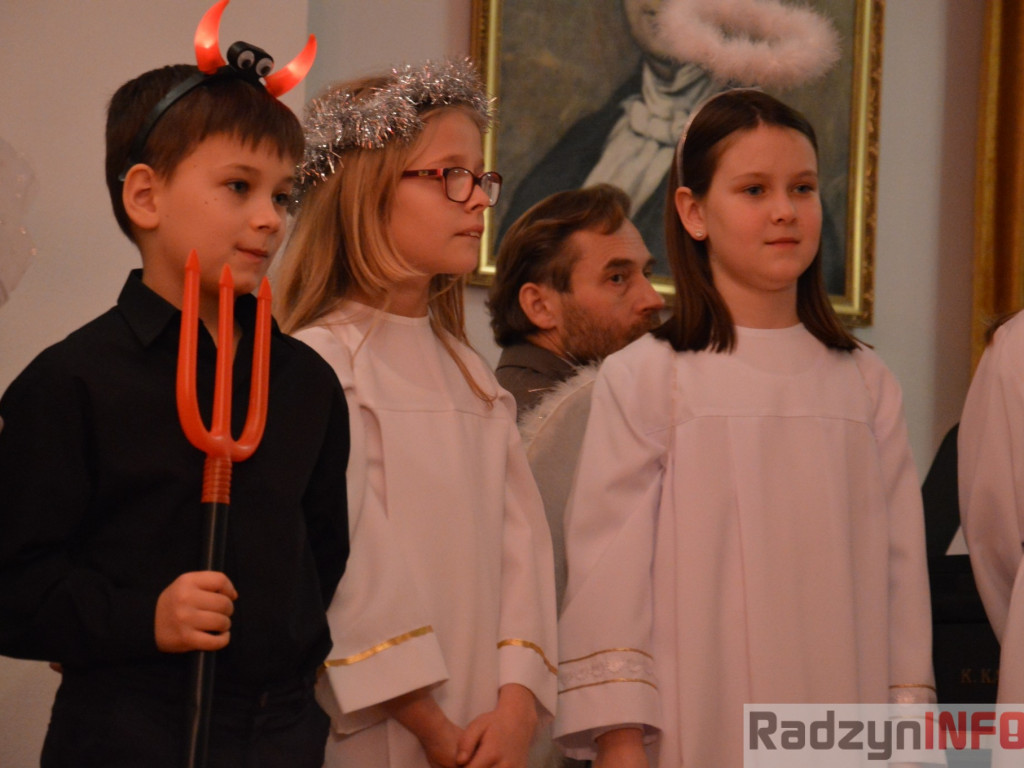 Kolędowanie w Państwowej Szkole Muzycznej w Radzyniu Podlaskim