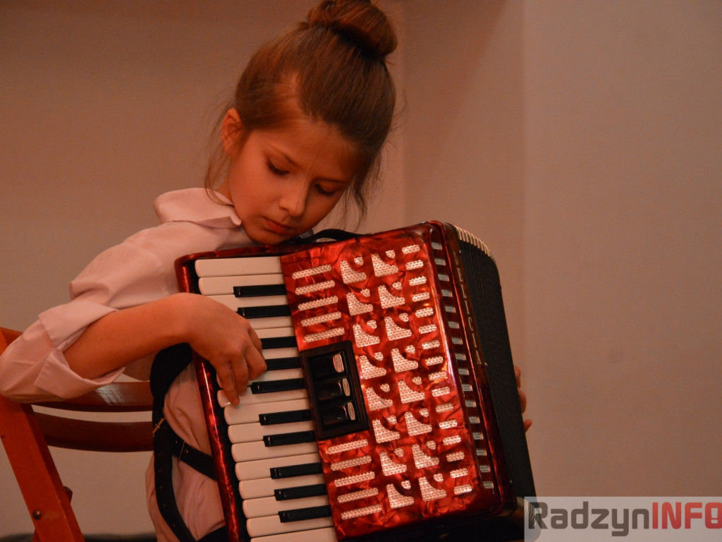 Kolędowanie w Państwowej Szkole Muzycznej w Radzyniu Podlaskim