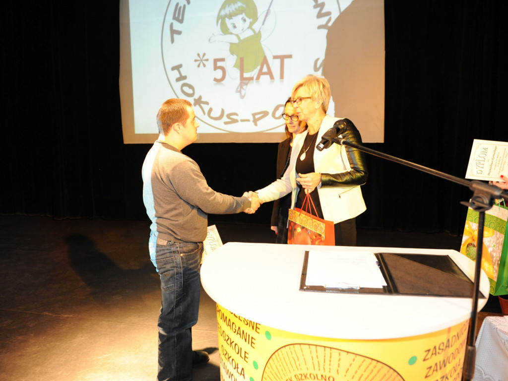 Jubileusz teatru Hokus-Pokus przy SOSW