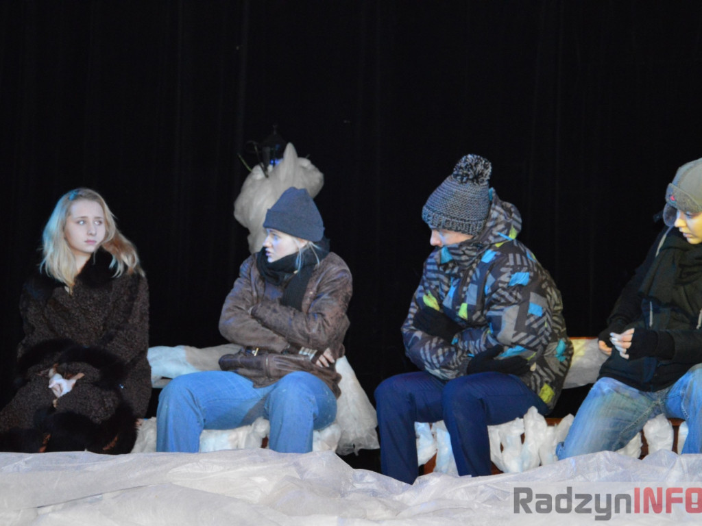 Przedświąteczny wieczór z teatrem 