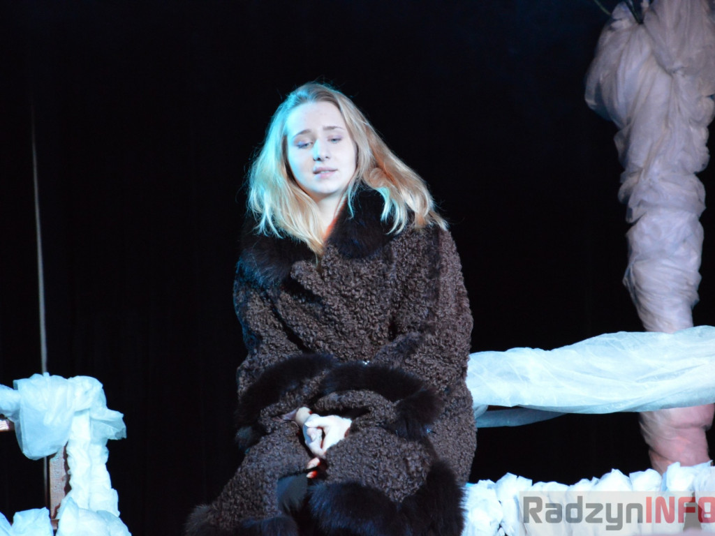 Przedświąteczny wieczór z teatrem 