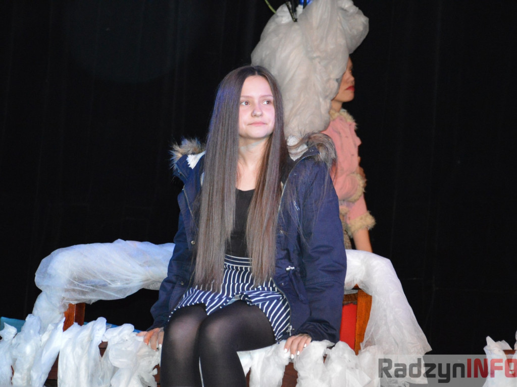 Przedświąteczny wieczór z teatrem 