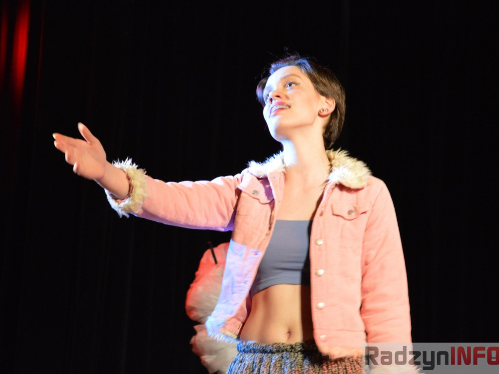 Przedświąteczny wieczór z teatrem 