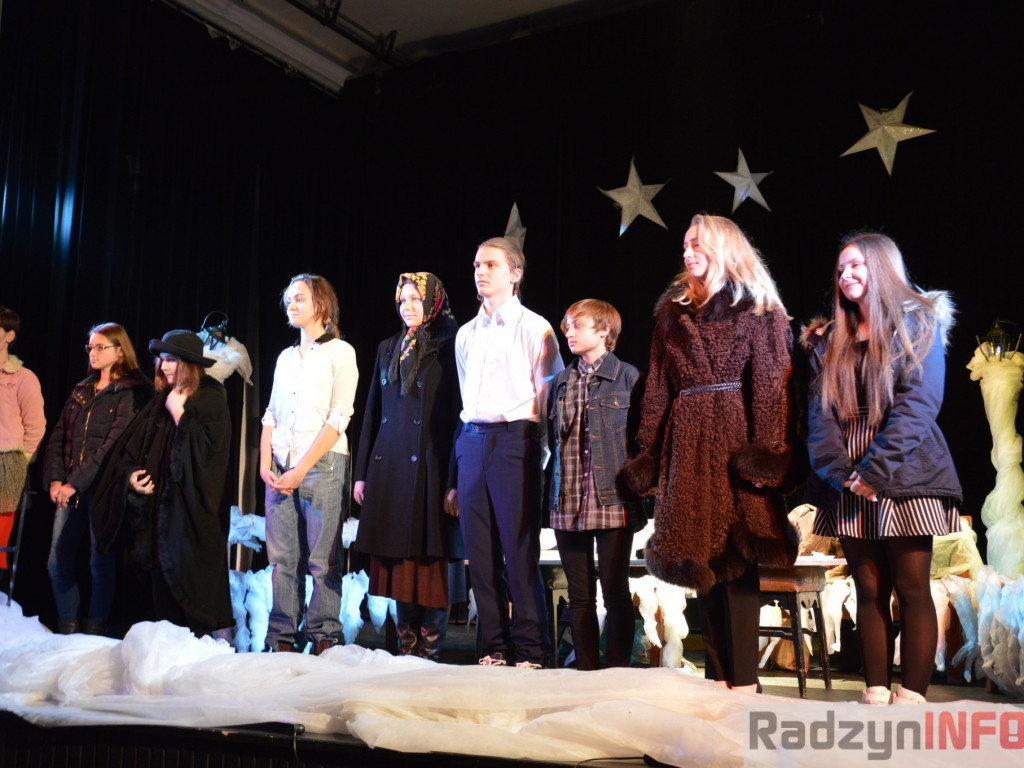 Przedświąteczny wieczór z teatrem 