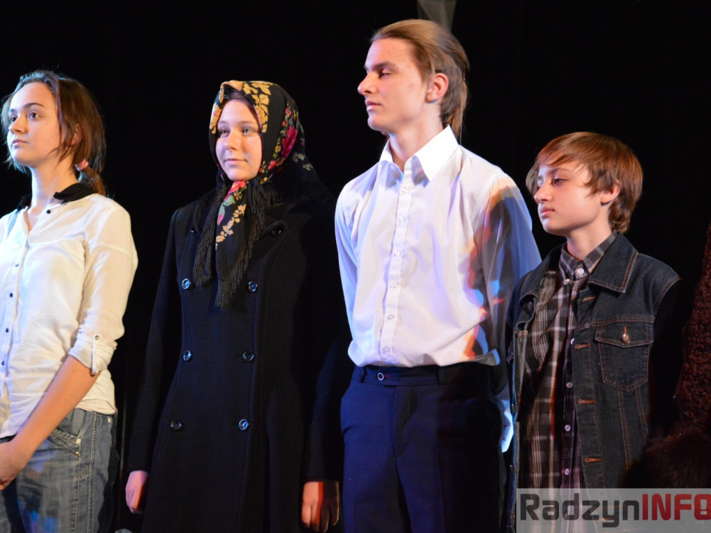 Przedświąteczny wieczór z teatrem 