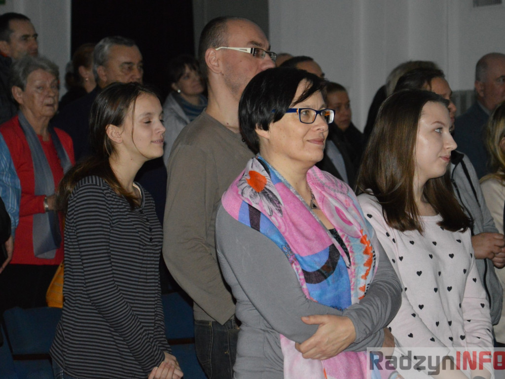 Przedświąteczny wieczór z teatrem 