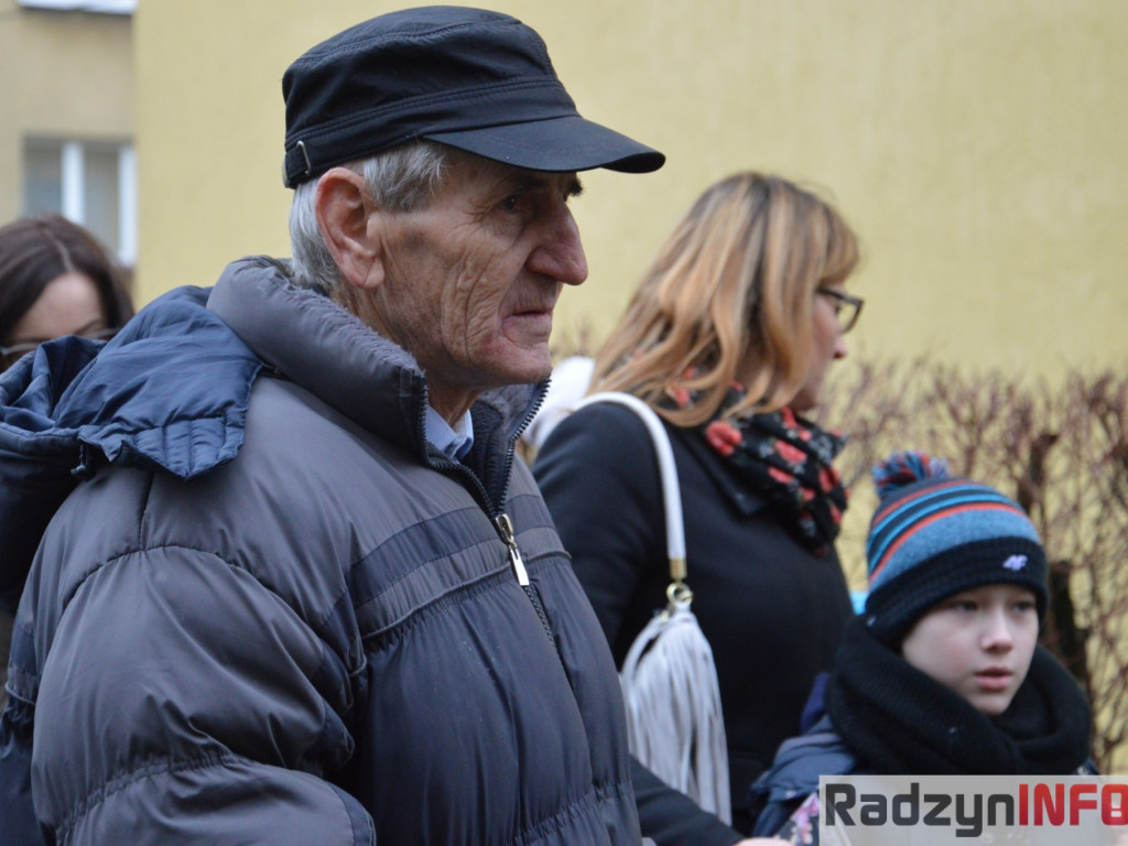 Wigilia Dnia Żołnierzy Wyklętych, czyli pokaz diaporamy i odsłonięcie nowej tablicy