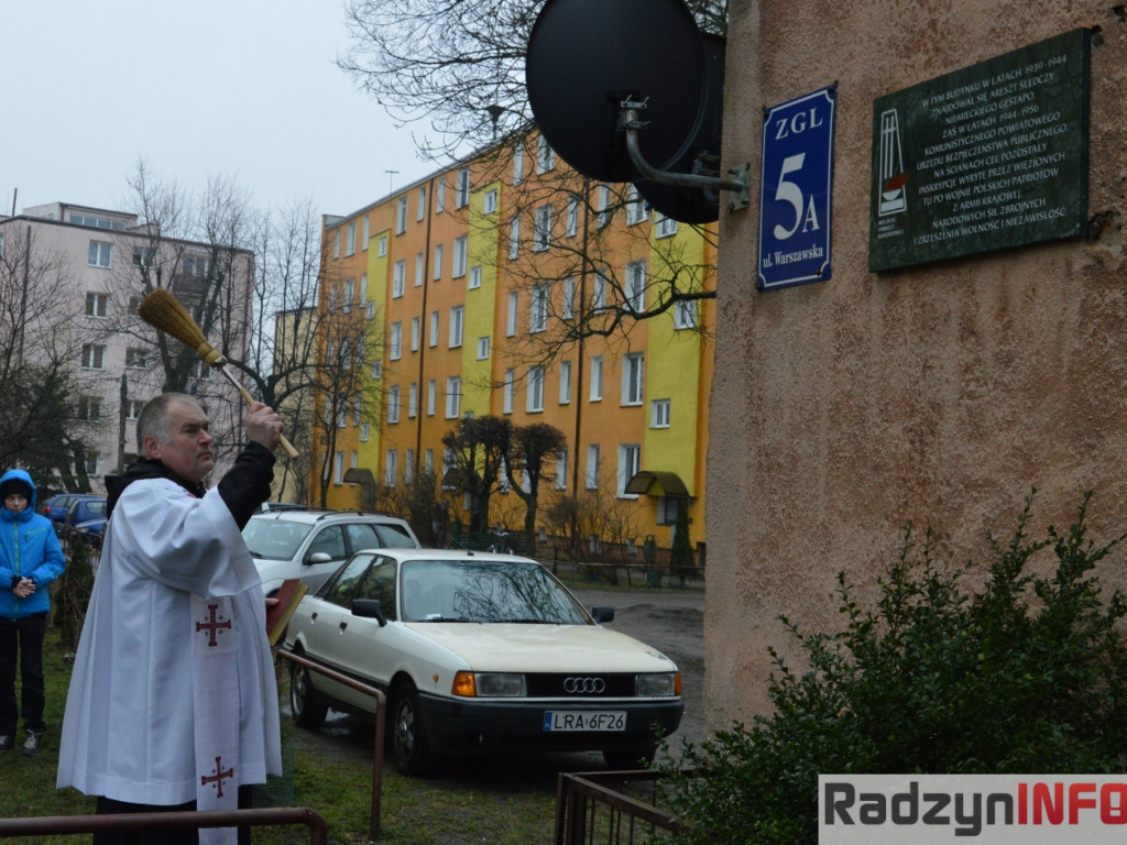 Wigilia Dnia Żołnierzy Wyklętych, czyli pokaz diaporamy i odsłonięcie nowej tablicy