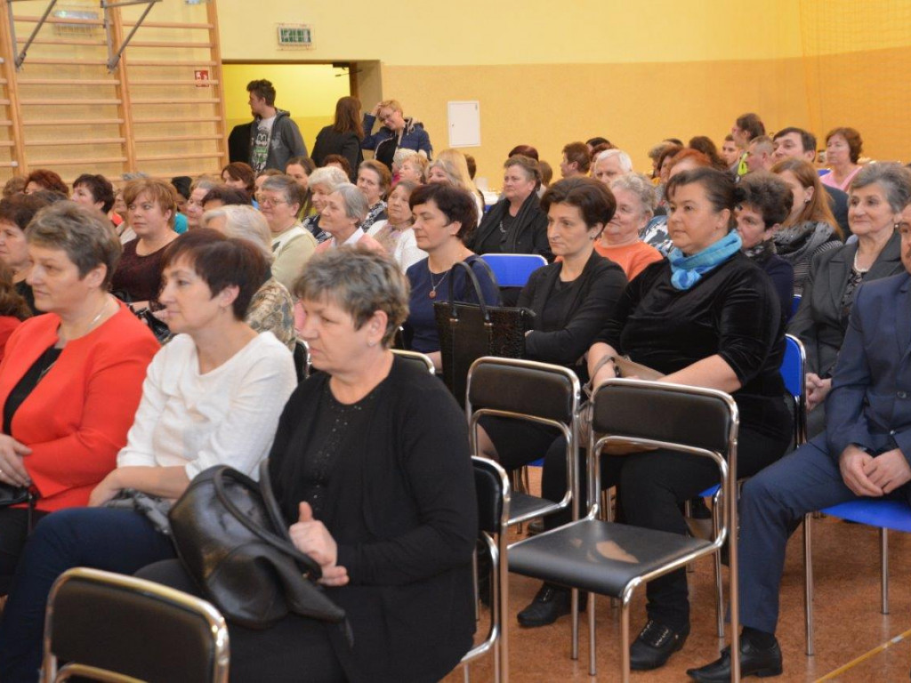Być kobietą, czyli fotorelacja z Gminnego Dnia Kobiet