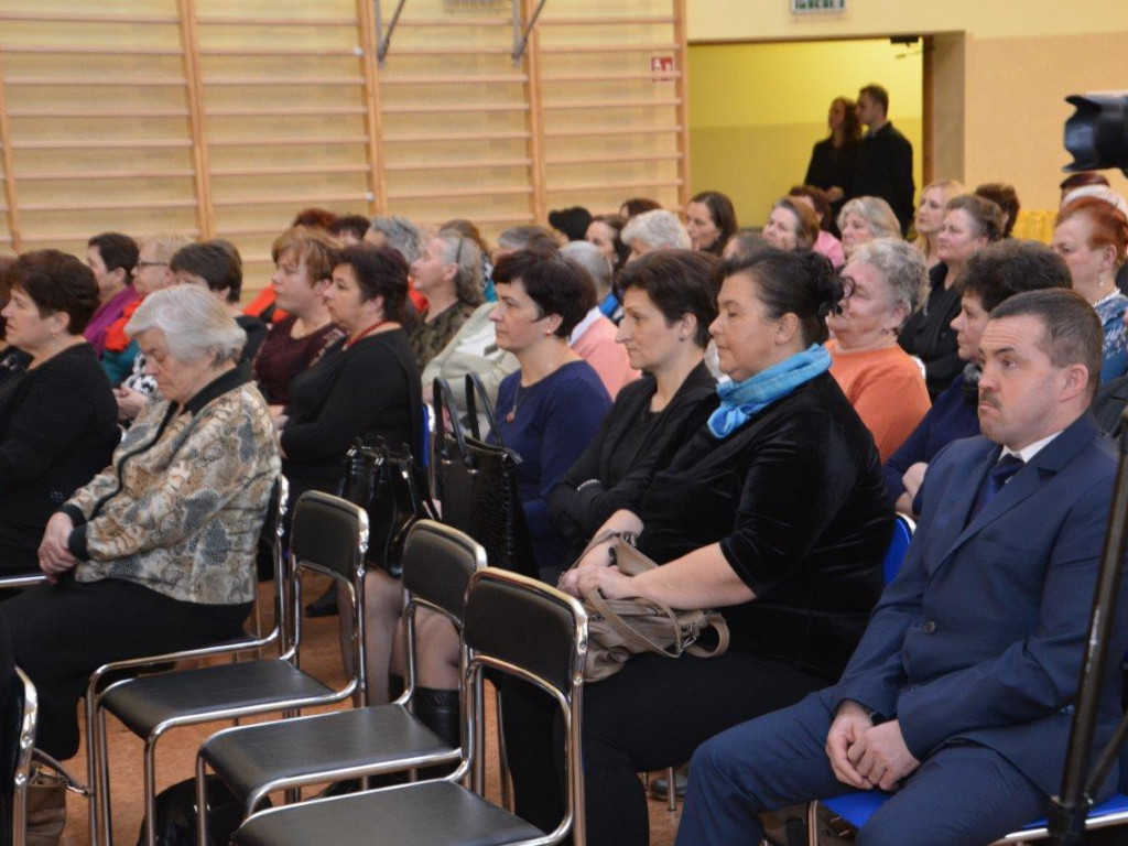 Być kobietą, czyli fotorelacja z Gminnego Dnia Kobiet