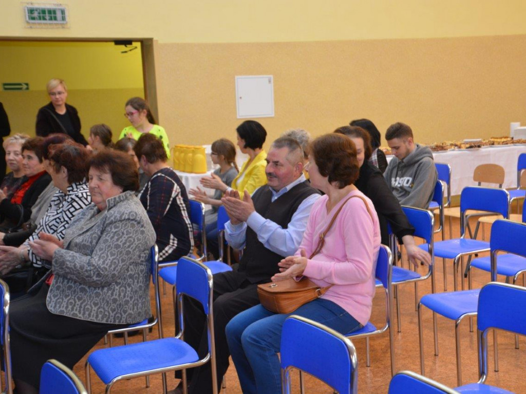 Być kobietą, czyli fotorelacja z Gminnego Dnia Kobiet