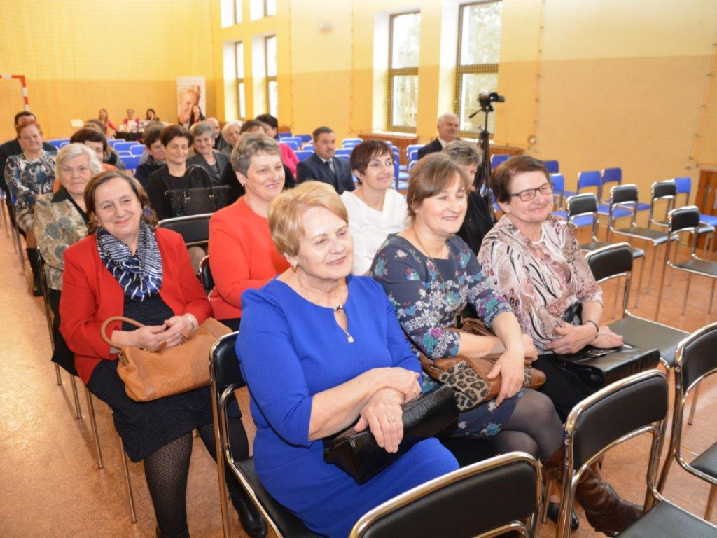 Być kobietą, czyli fotorelacja z Gminnego Dnia Kobiet