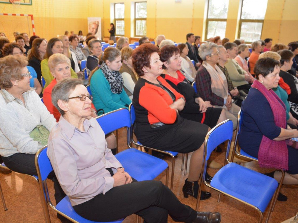 Być kobietą, czyli fotorelacja z Gminnego Dnia Kobiet