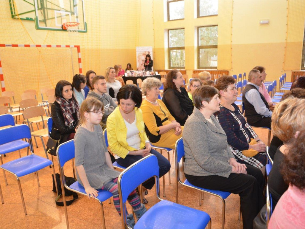 Być kobietą, czyli fotorelacja z Gminnego Dnia Kobiet