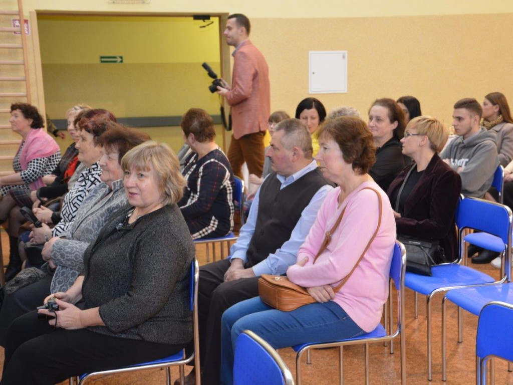 Być kobietą, czyli fotorelacja z Gminnego Dnia Kobiet