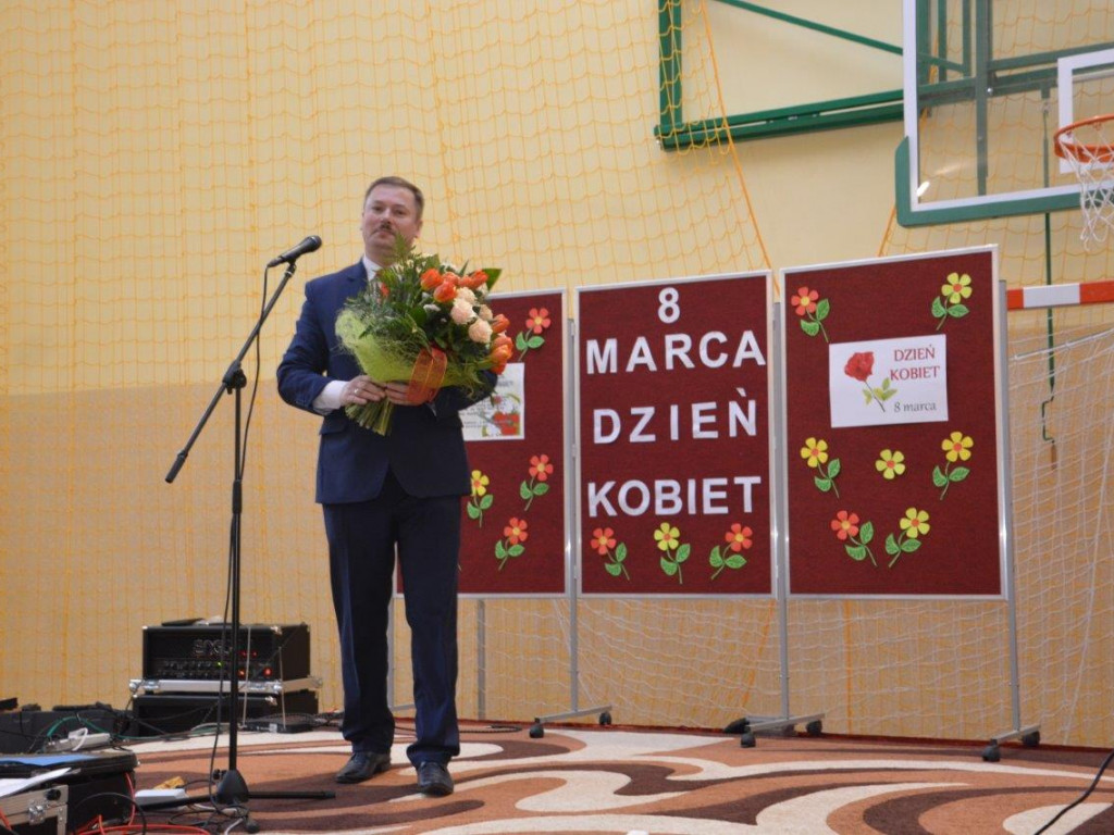 Być kobietą, czyli fotorelacja z Gminnego Dnia Kobiet