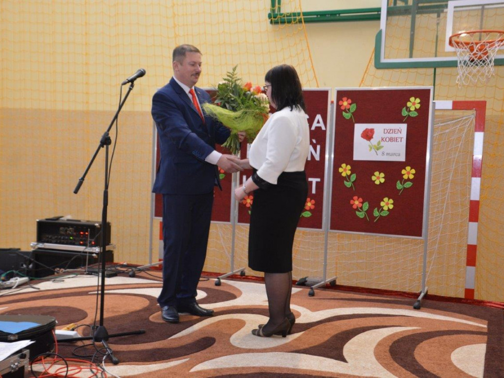 Być kobietą, czyli fotorelacja z Gminnego Dnia Kobiet