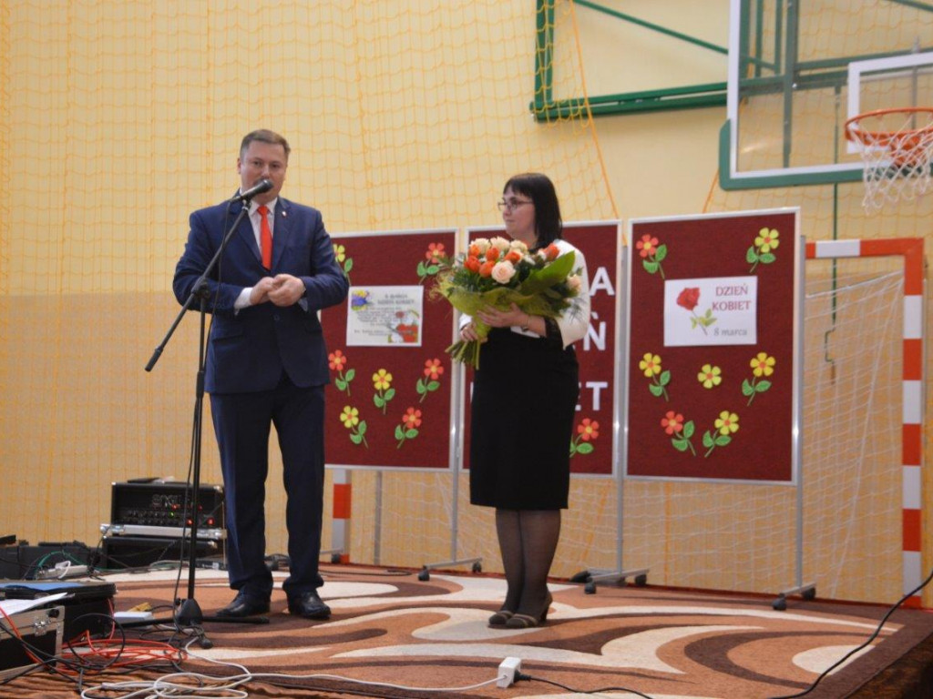 Być kobietą, czyli fotorelacja z Gminnego Dnia Kobiet
