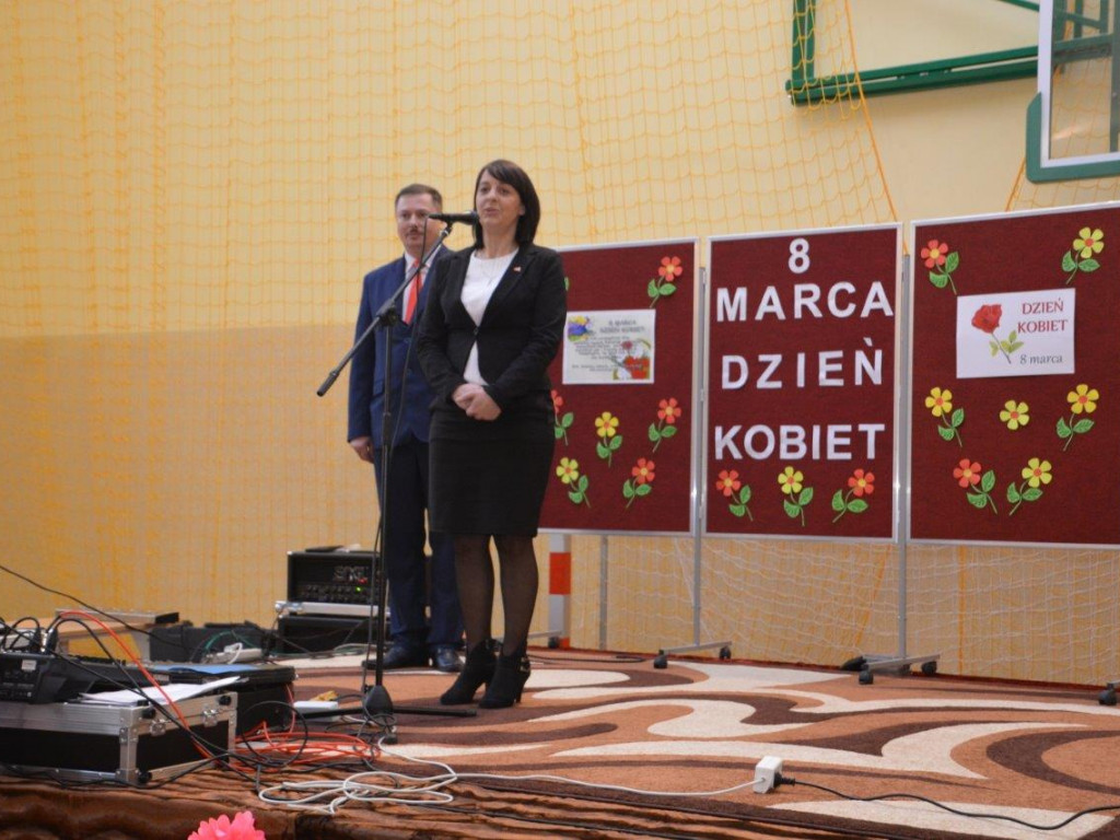 Być kobietą, czyli fotorelacja z Gminnego Dnia Kobiet