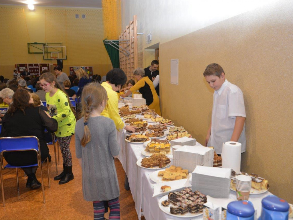 Być kobietą, czyli fotorelacja z Gminnego Dnia Kobiet