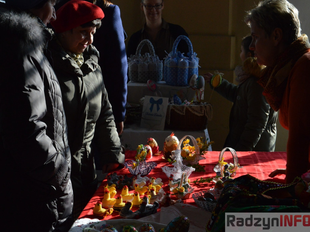 Kiermasz Wiosenny w pałacu Potockich