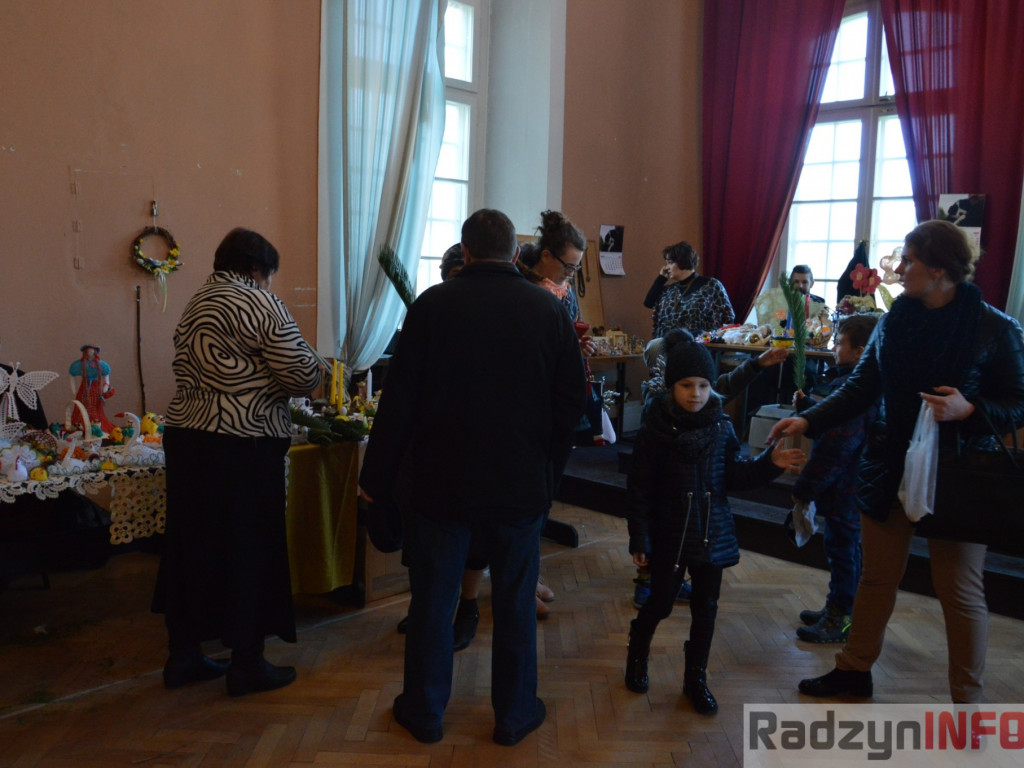 Kiermasz Wiosenny w pałacu Potockich