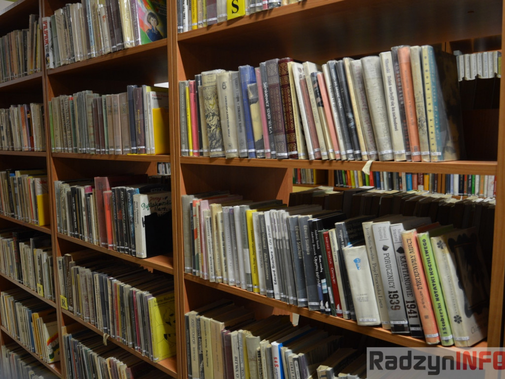 Z biblioteką za pan brat