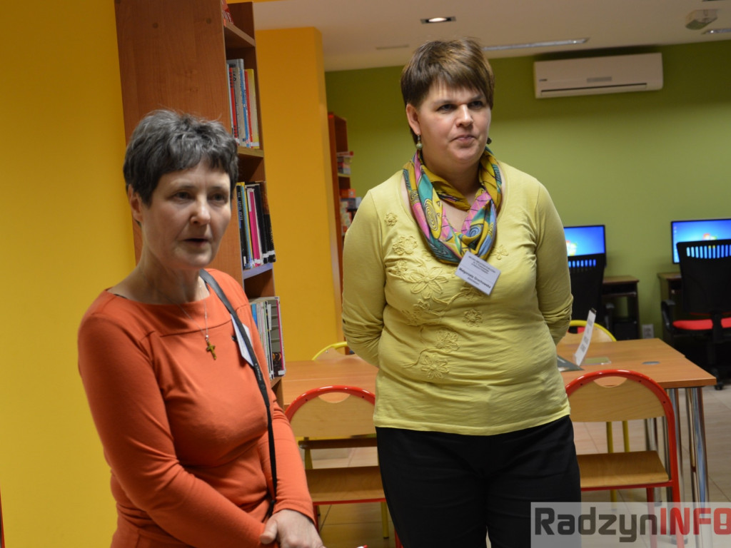 Z biblioteką za pan brat