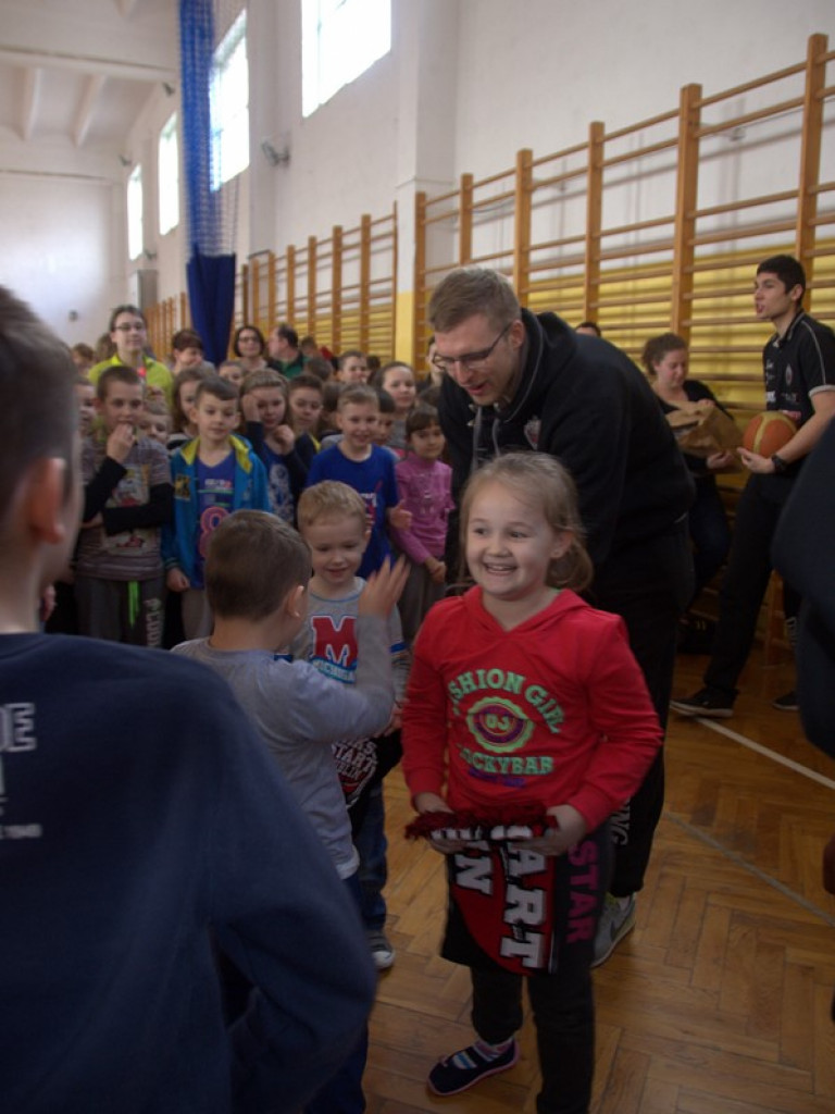 Spotkanie z koszykarzami Startu Lublin w Zespole Szkół w Białce