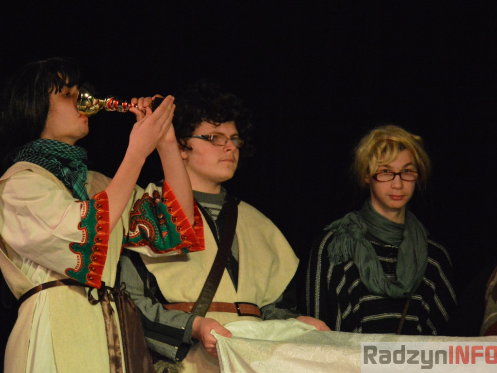 Misterium Wielkanocne w wykonaniu teatru Hokus-Pokus