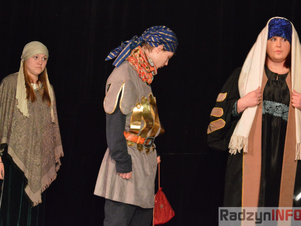 Misterium Wielkanocne w wykonaniu teatru Hokus-Pokus