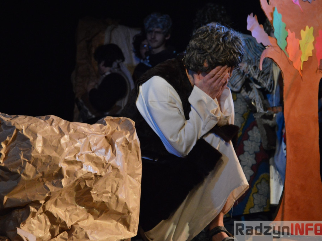 Misterium Wielkanocne w wykonaniu teatru Hokus-Pokus
