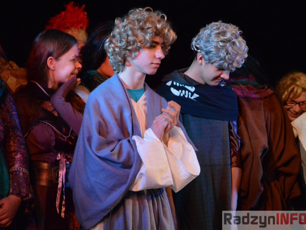 Misterium Wielkanocne w wykonaniu teatru Hokus-Pokus