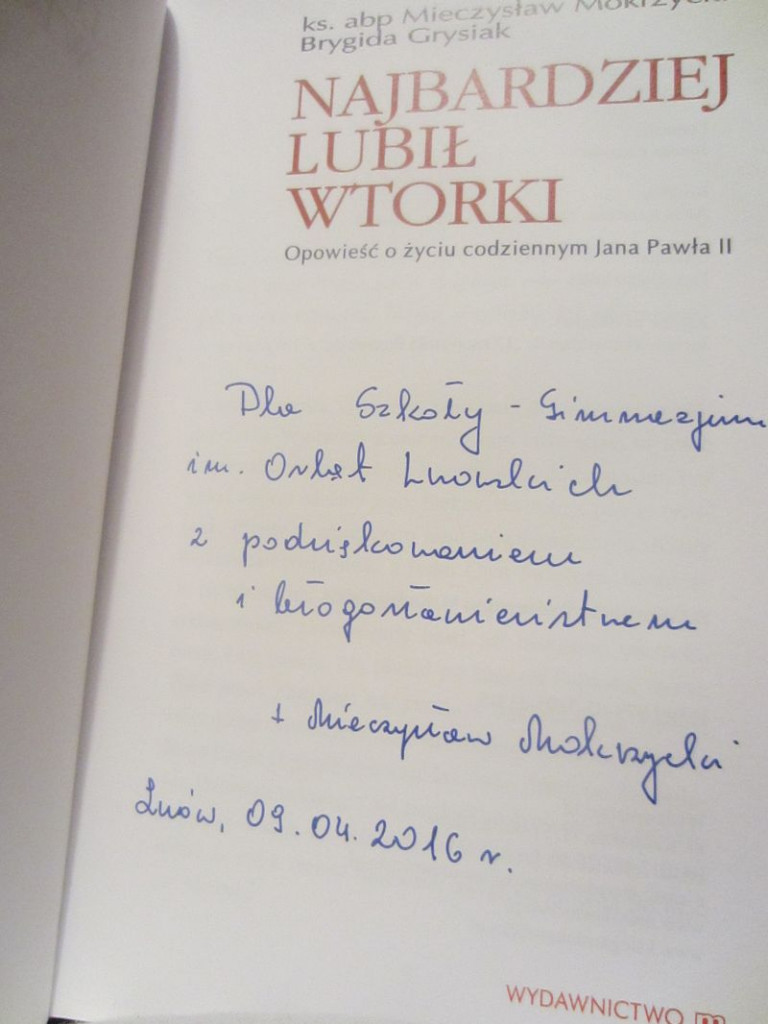 Delegacja Gimnazjum Nr 1 im. Orląt Lwowskich na audiencji u metropolity lwowskiego, abp Mokrzyckiego