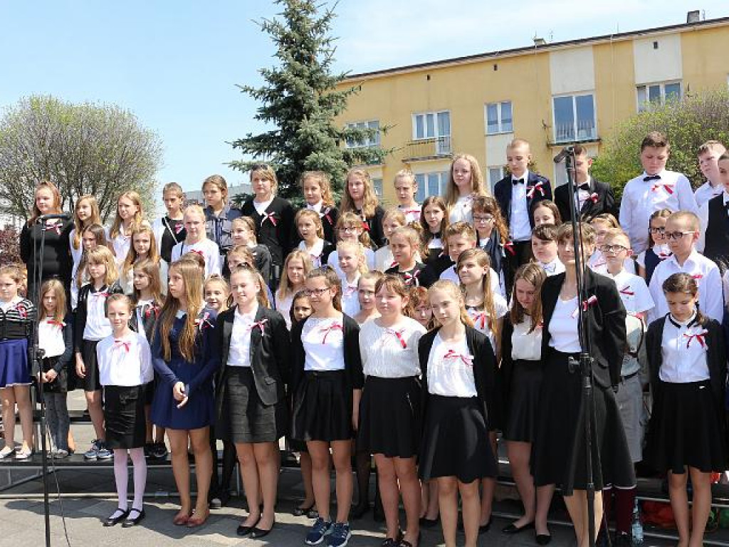 Okolicznościowy program artystyczny uczniów SP2