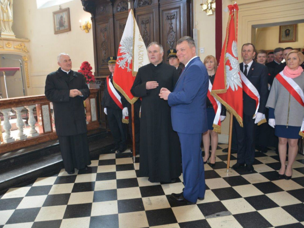 Ksiądz Andrzej Kieliszek, odznaczony Srebrnym Krzyżem Zasługi