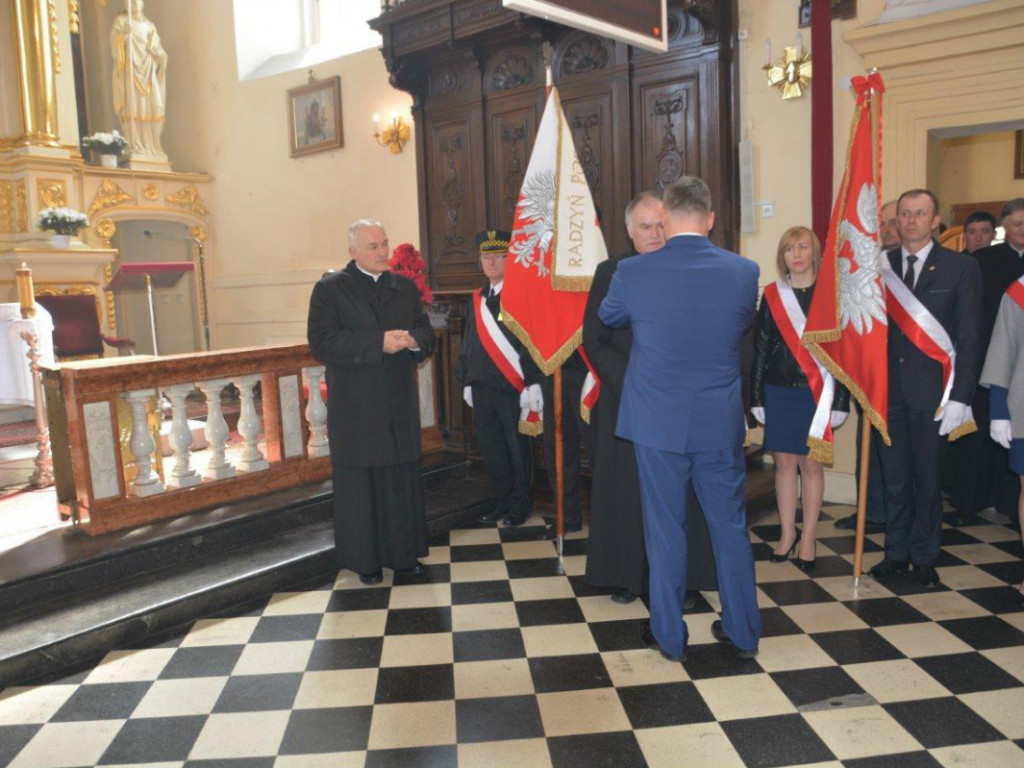 Ksiądz Andrzej Kieliszek, odznaczony Srebrnym Krzyżem Zasługi