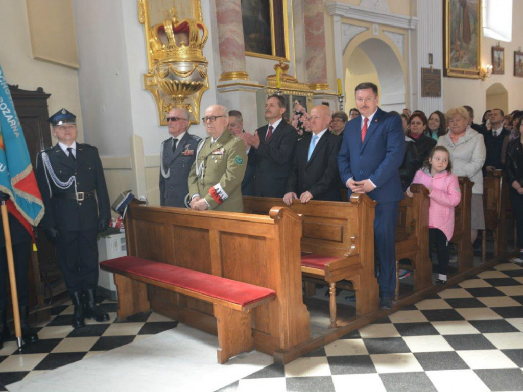 Ksiądz Andrzej Kieliszek, odznaczony Srebrnym Krzyżem Zasługi