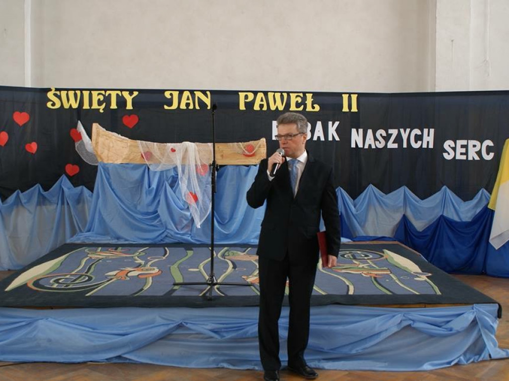 Dzień patrona Szkoły Podstawowej w Białce - Św. Jana Pawła II