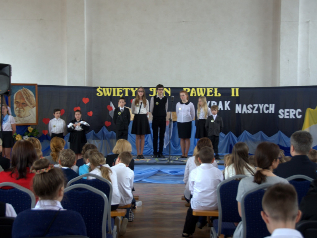 Dzień patrona Szkoły Podstawowej w Białce - Św. Jana Pawła II