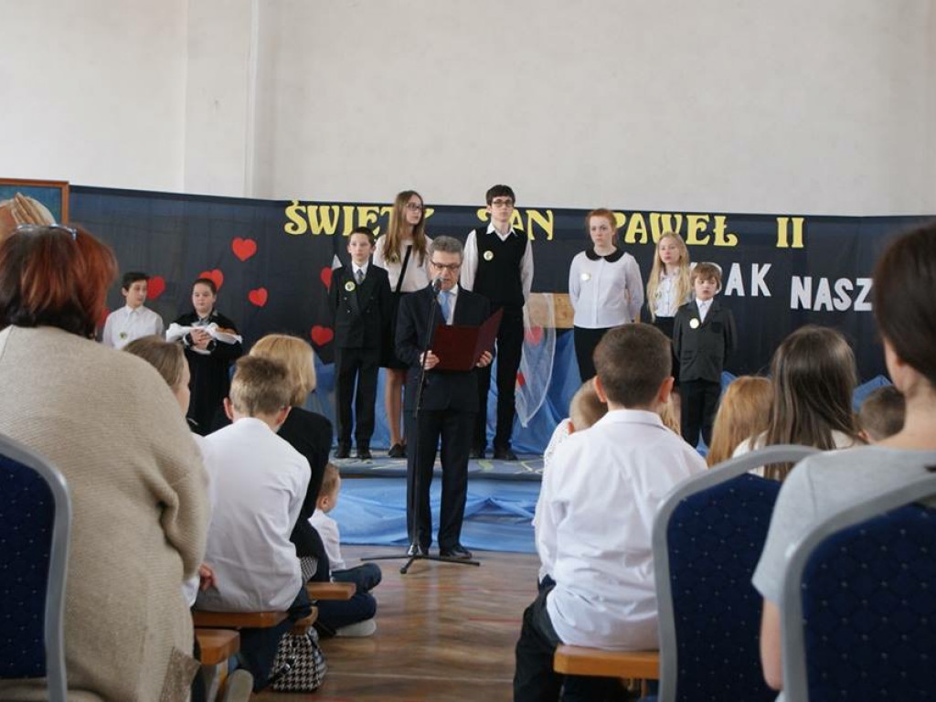 Dzień patrona Szkoły Podstawowej w Białce - Św. Jana Pawła II