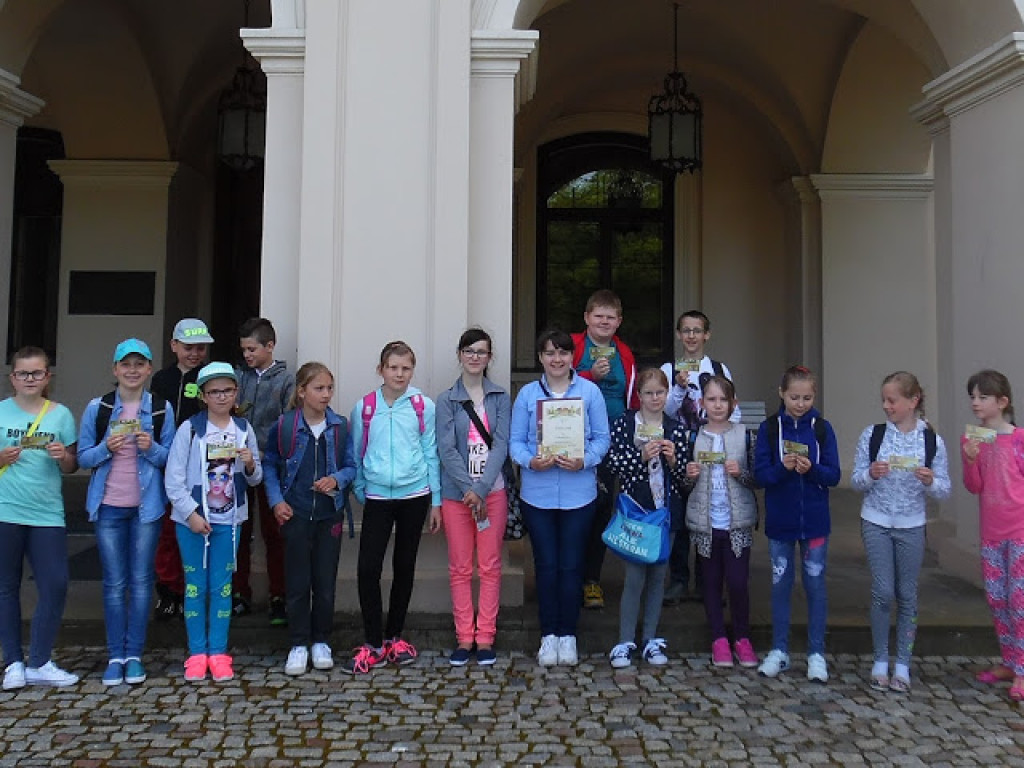 Uczniowie ze SP w Tchórzewie na wycieczce w Kozłówce