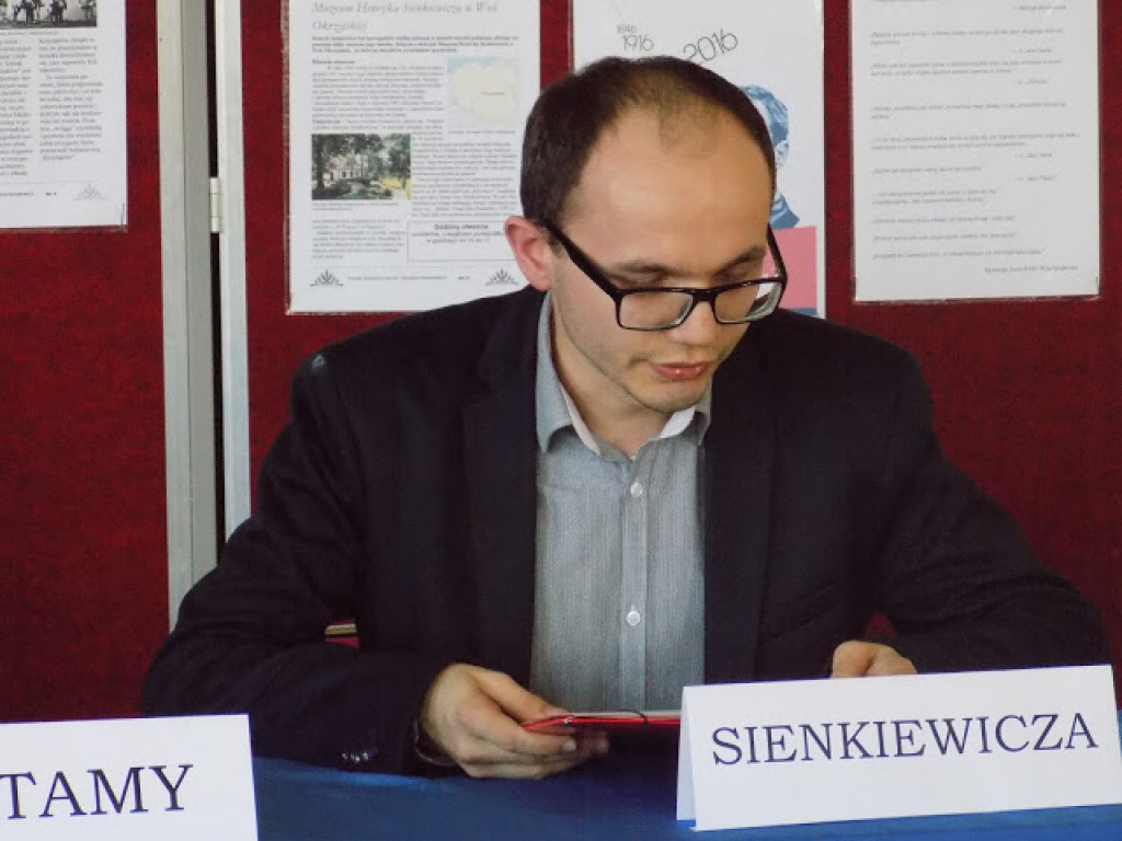 W Szkole Podstawowej w  Zakrzewie czytali Sienkiewicza