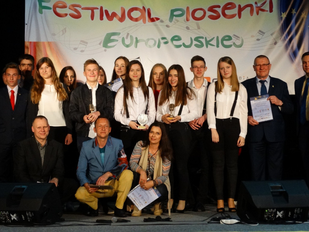 Zaśpiewali po europejsku