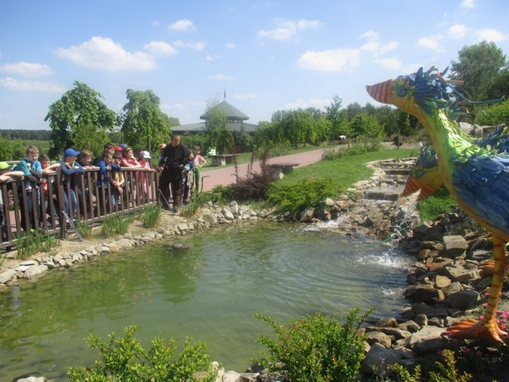 Uczniowie SP Nr 1 na wycieczce w Magicznych Ogrodach