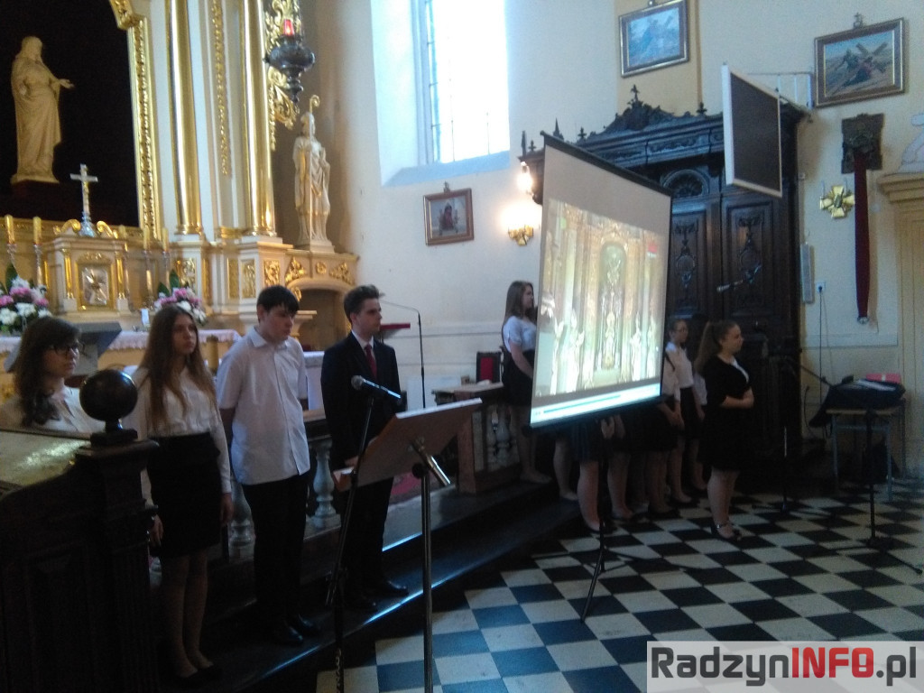 Rocznica nadania Gimnazjum Nr 1 imienia Orląt oraz liryczny pokłon matkom