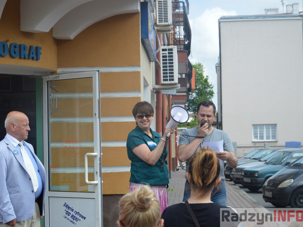 Radzyniacy czytali bajki i wiersze dzieciom